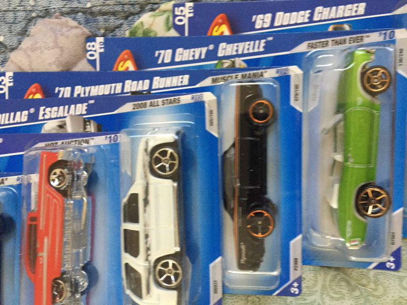 Illustration for article titled Enormous Die-Cast Collection - Box 54 - Energizer HW